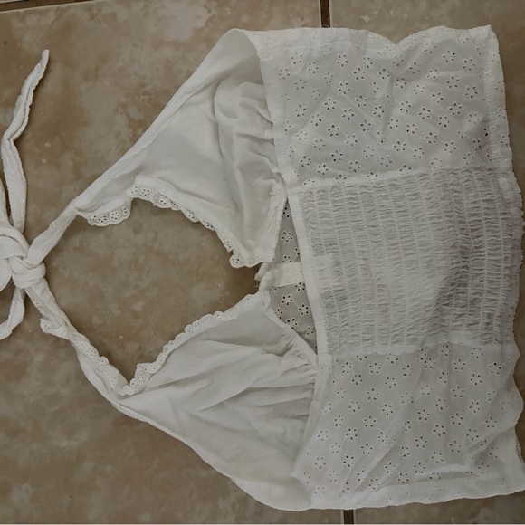 Pink halter top - Picture 2 of 3